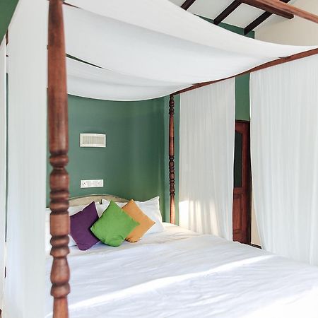 Bedspace Унаватуна Екстериор снимка